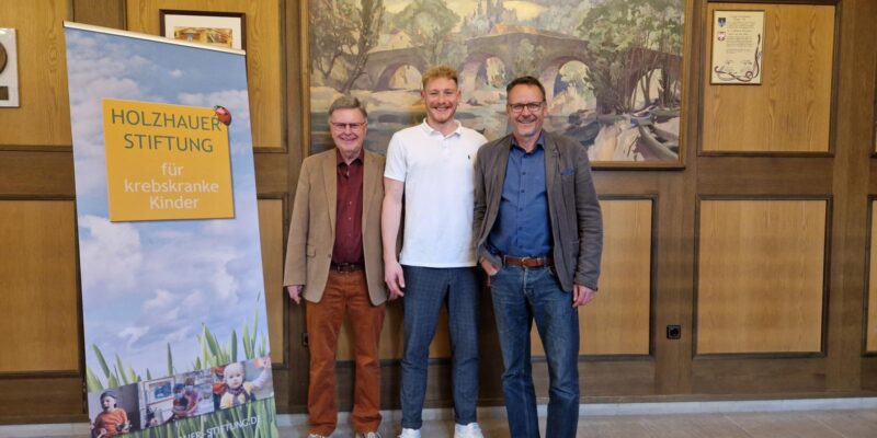 Ein Zeichen der Solidarität: ESKOR unterstützt mit 500 Euro die lebenswichtige Arbeit der Holzhauer-Stiftung für schwerkranke Kinder.